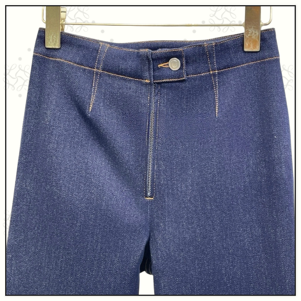 SLIM LEGS MID RISE JEANS