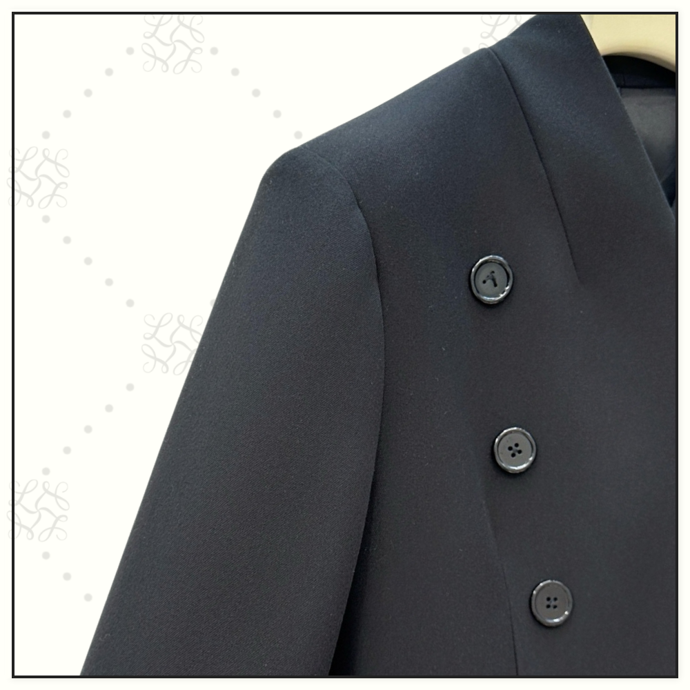 LONG TAIL BUTTONED WOOL OVERCOAT