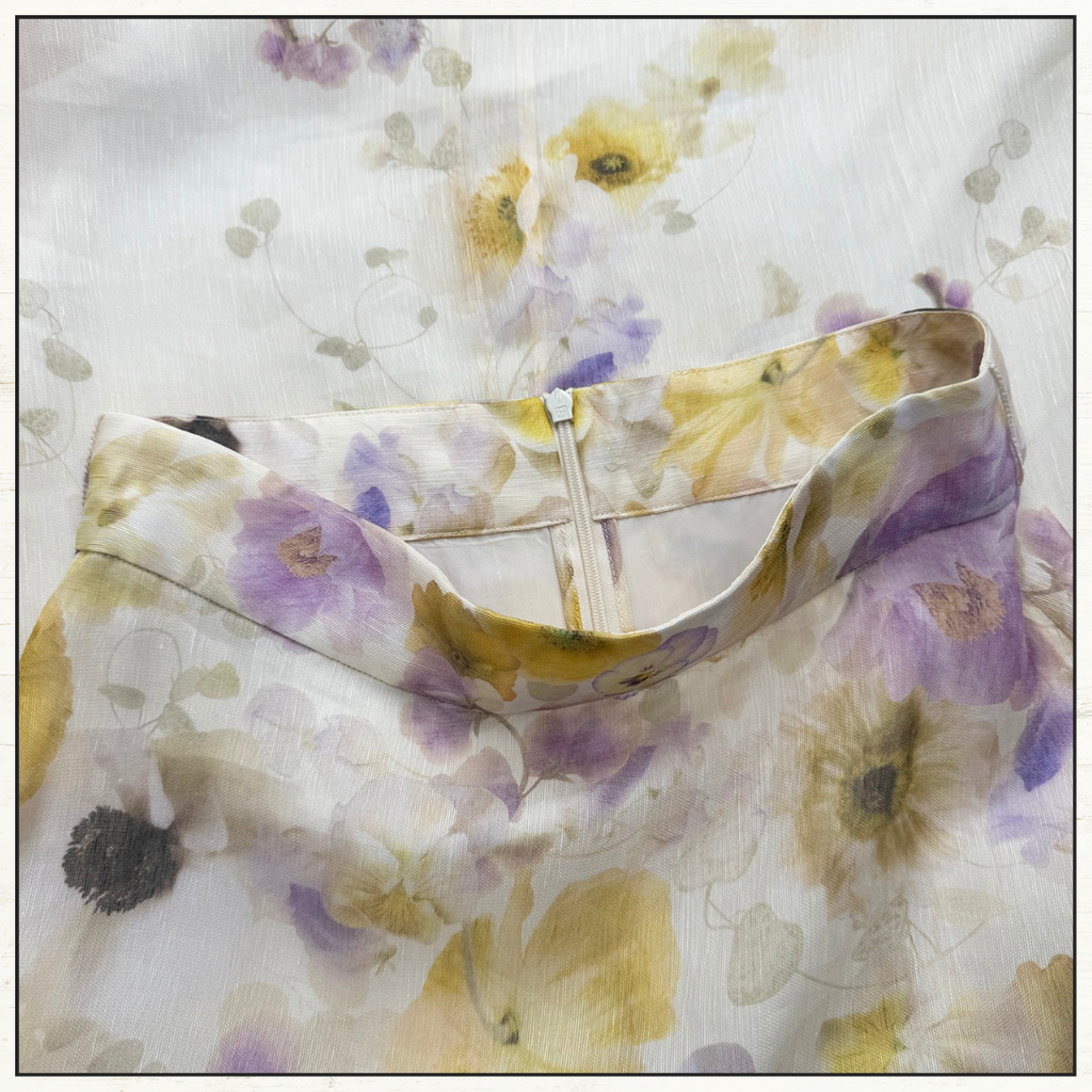 MEMENTO EMBROIDERED BLOUSE & SKIRT