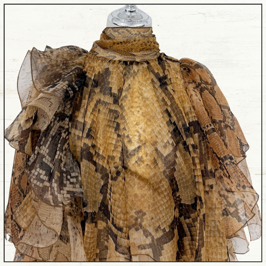 MEMENTO RUFFLED BLOUSE