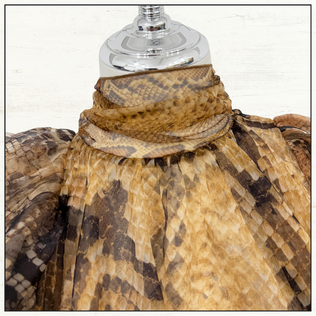 MEMENTO RUFFLED BLOUSE