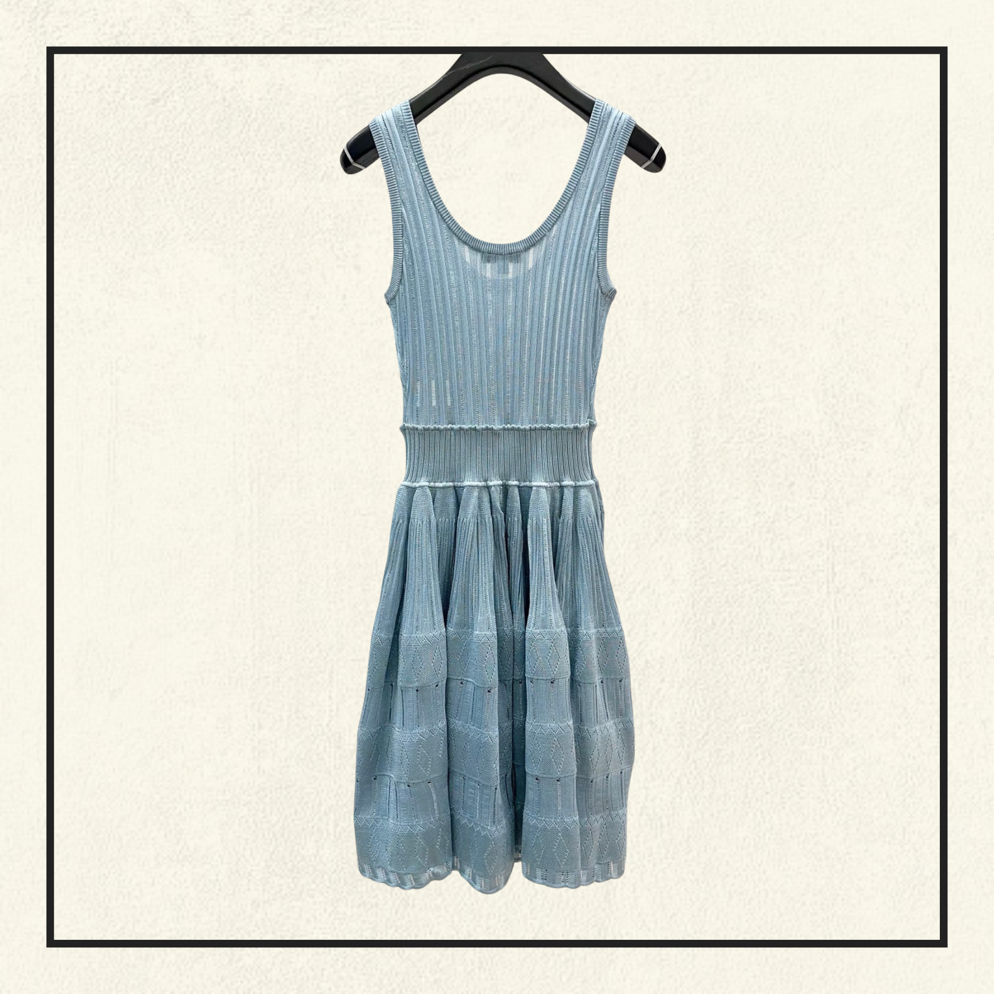 CRINOLINE KNIT DRESS