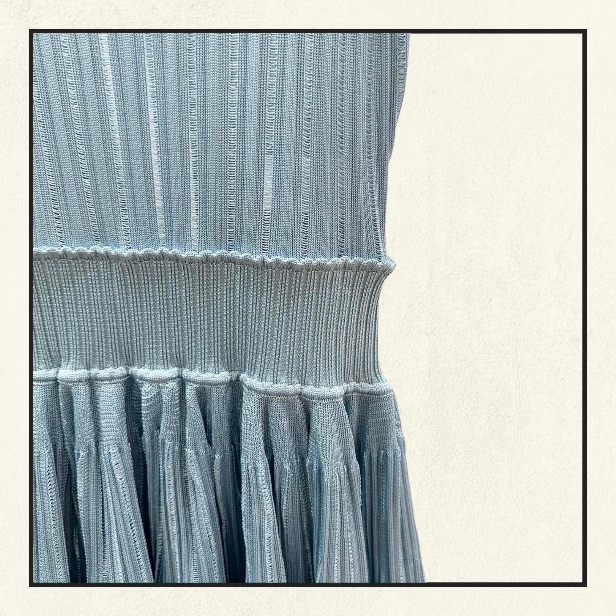 CRINOLINE KNIT DRESS