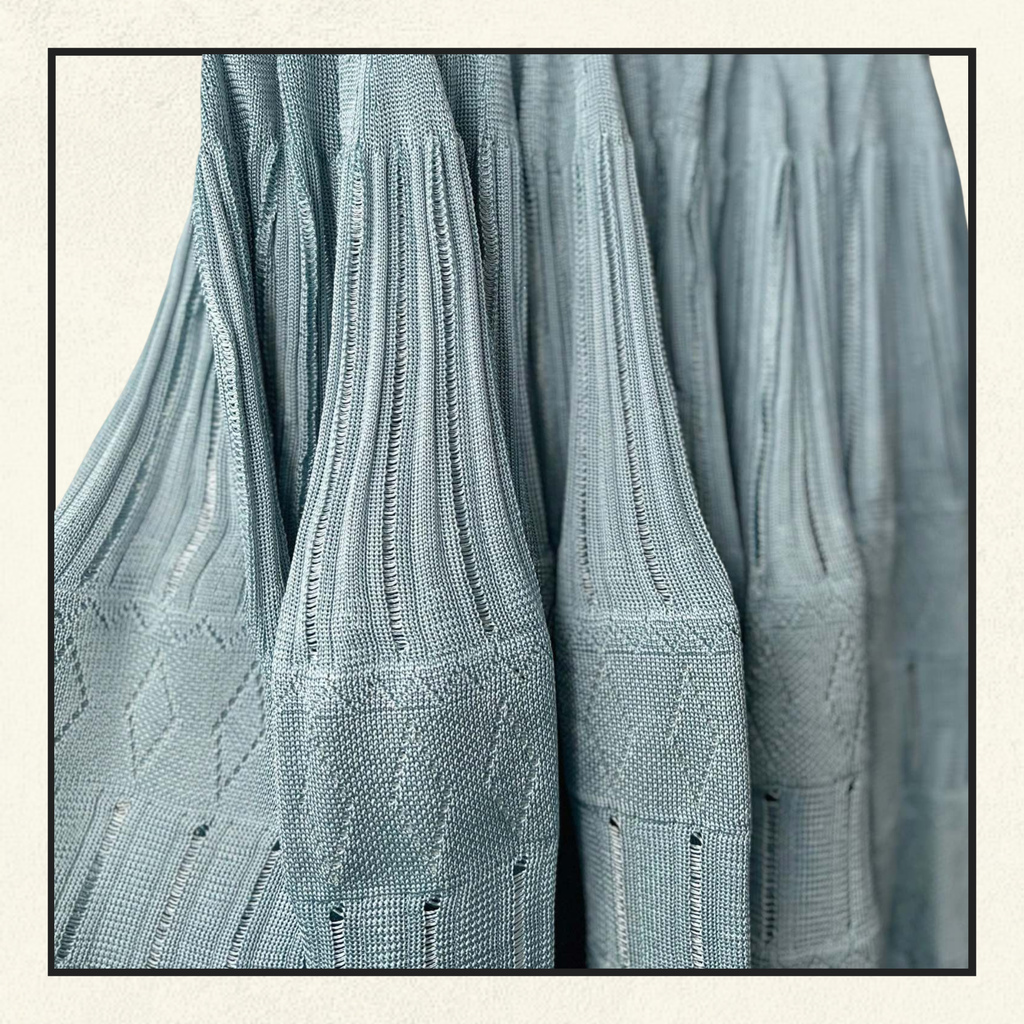 CRINOLINE KNIT DRESS