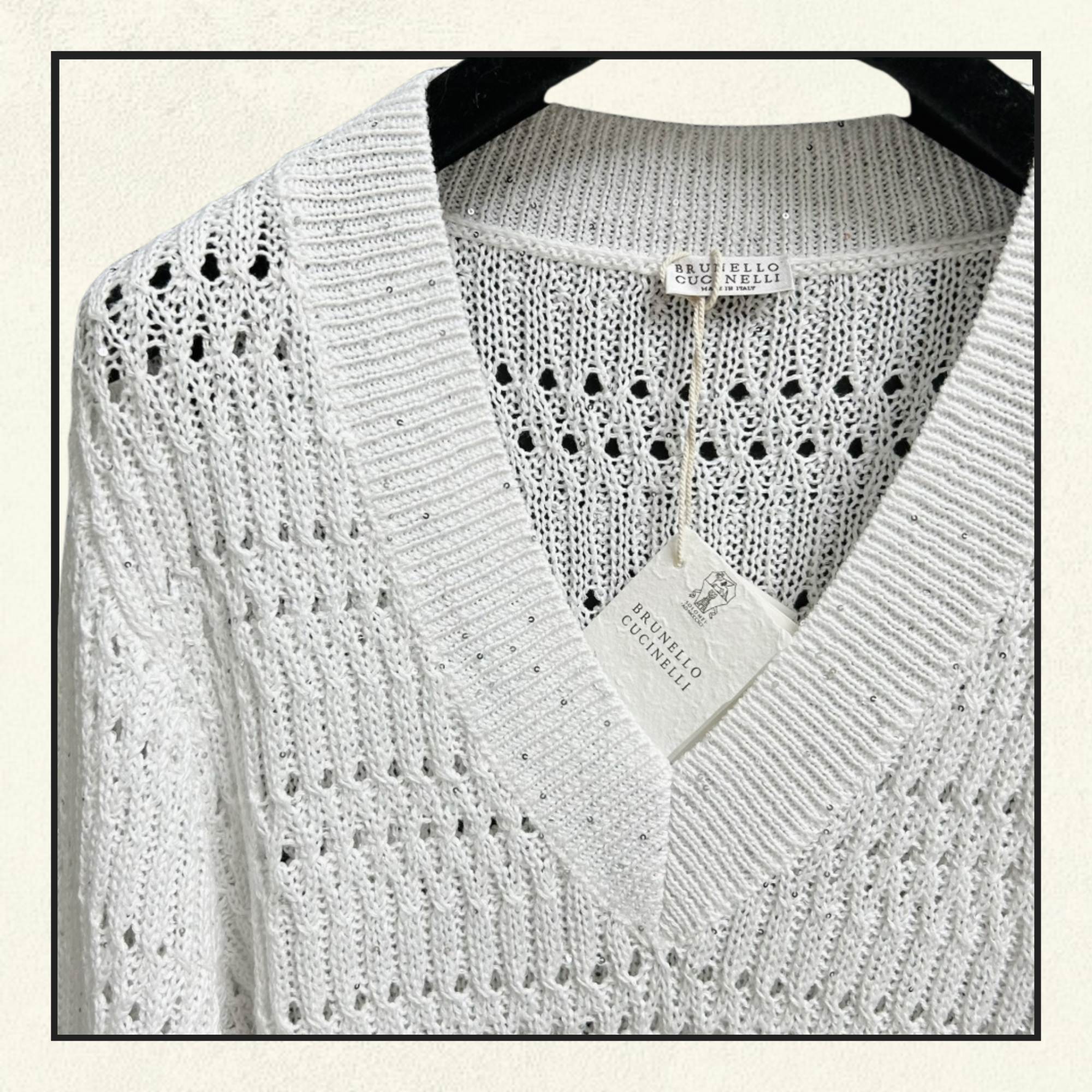 V-NECK KNIT SWEATER