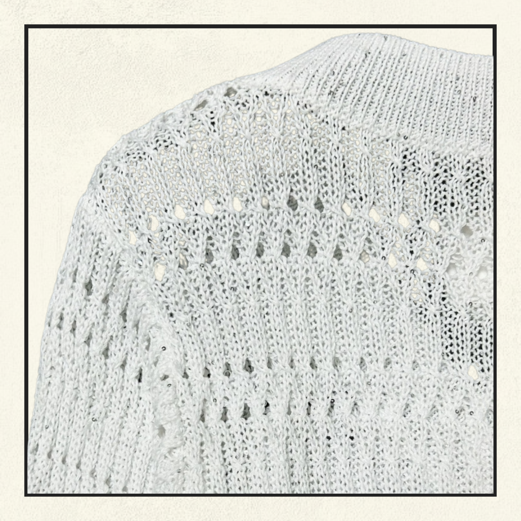V-NECK KNIT SWEATER