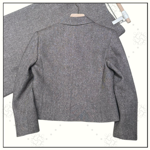 JACKET & PENCIL SKIRT