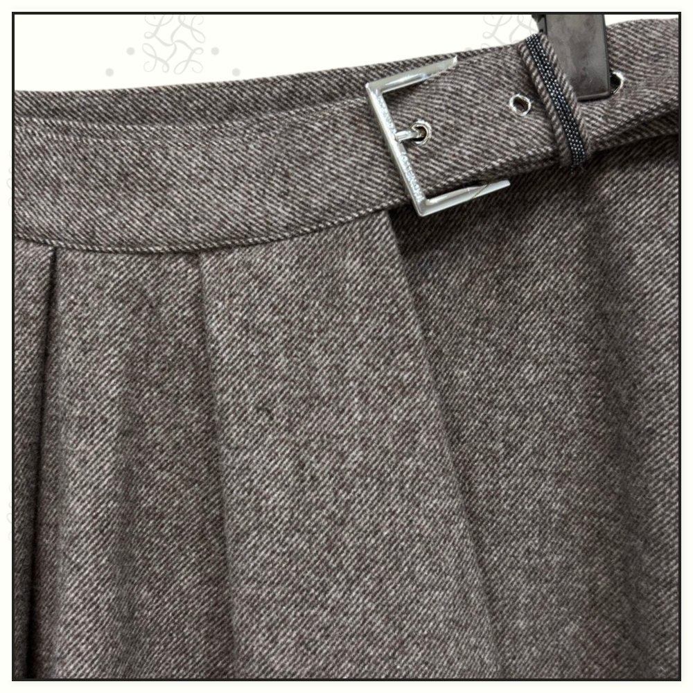 VIRGIN WOOL BLAZER & WRAP SKIRT