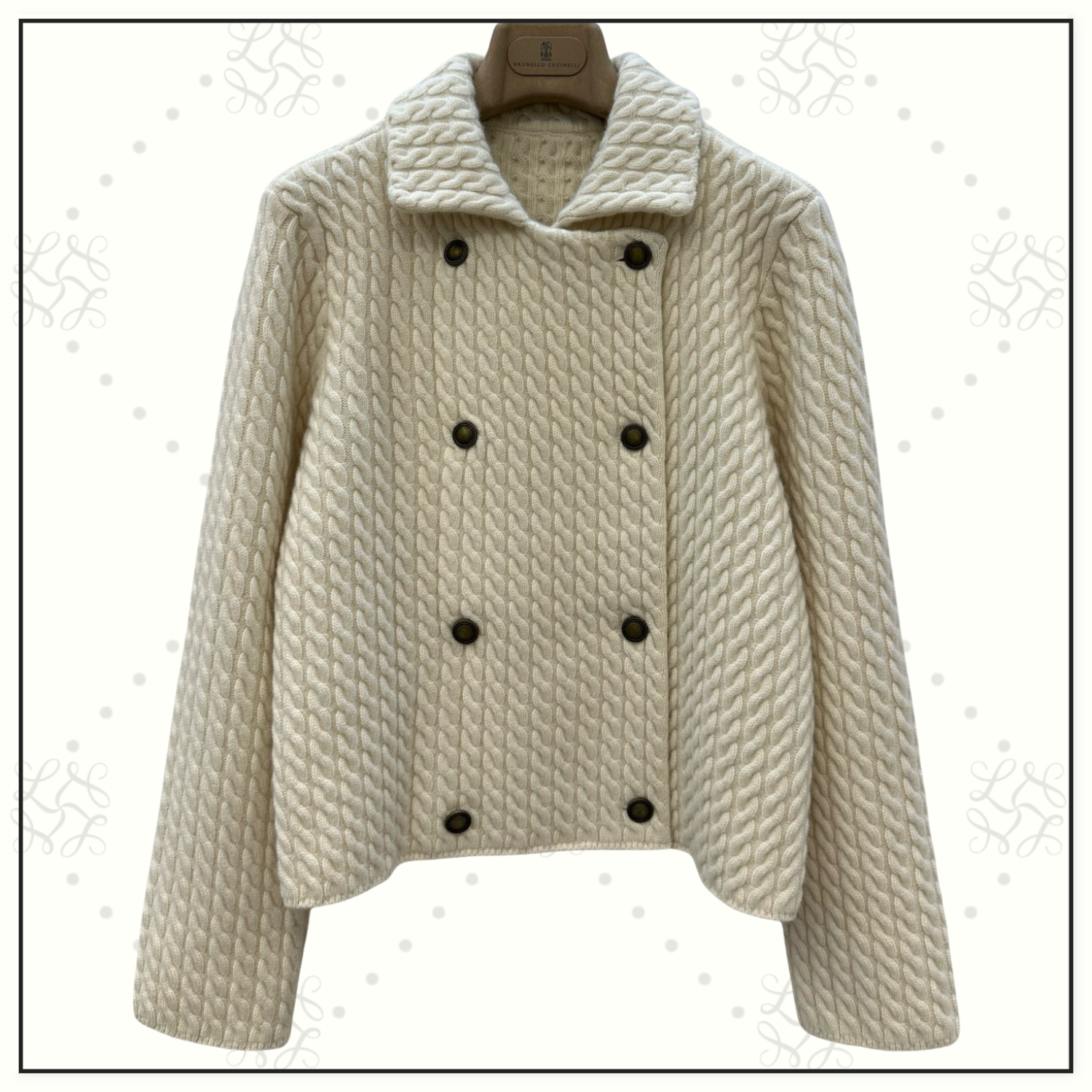 CASHMERE CABLE KNIT SWEATER