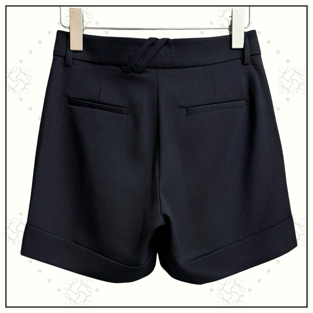 PLEATED WOOL TAILORED SHORTS