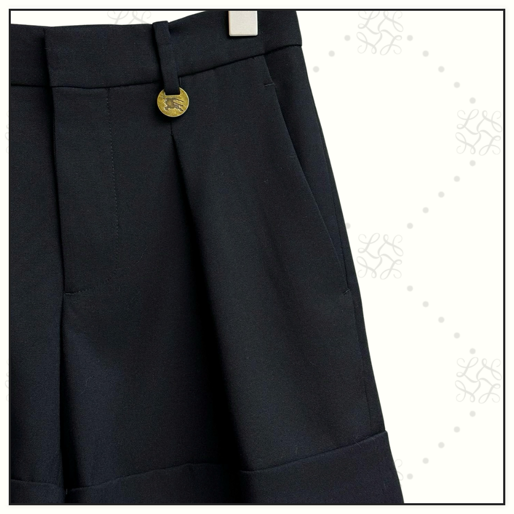 PLEATED WOOL TAILORED SHORTS
