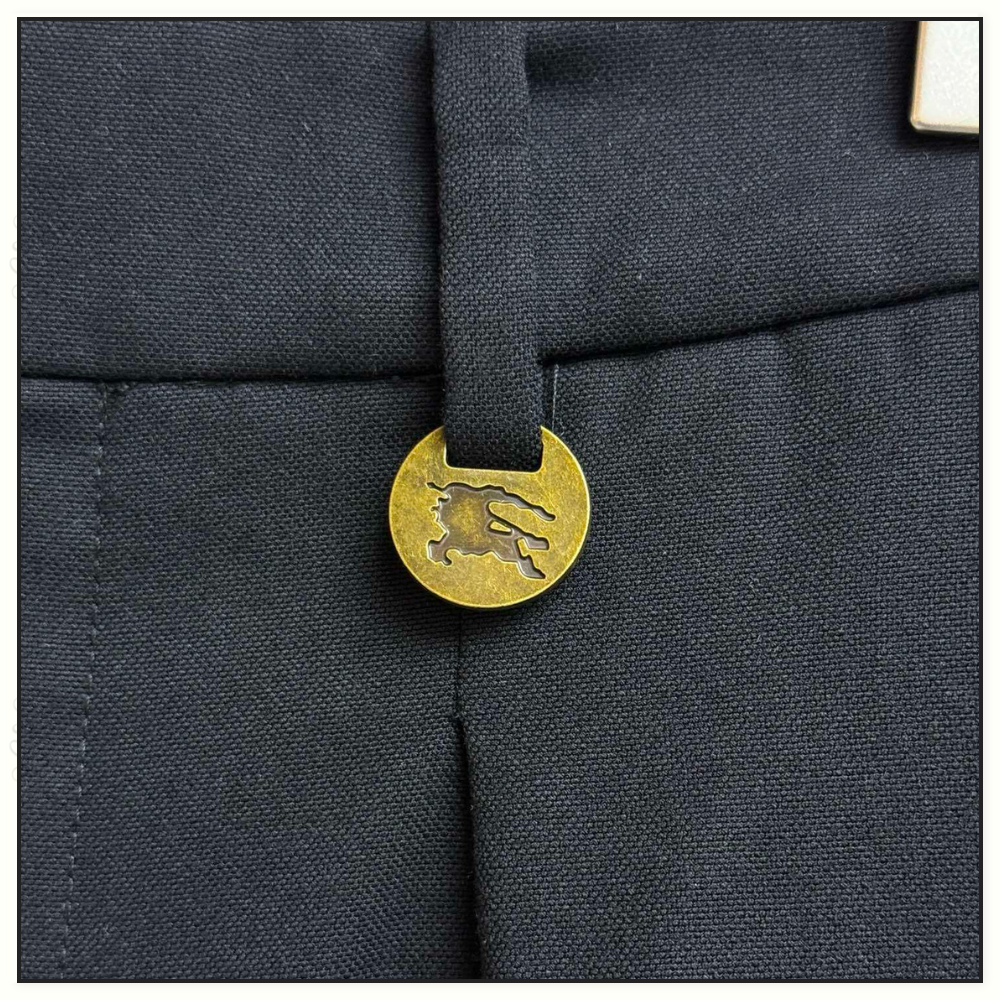 PLEATED WOOL TAILORED SHORTS