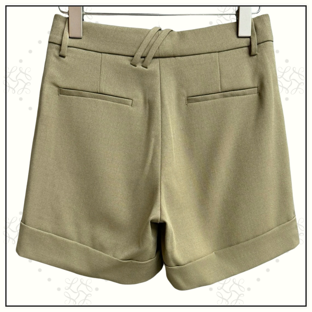 PLEATED WOOL TAILORED SHORTS