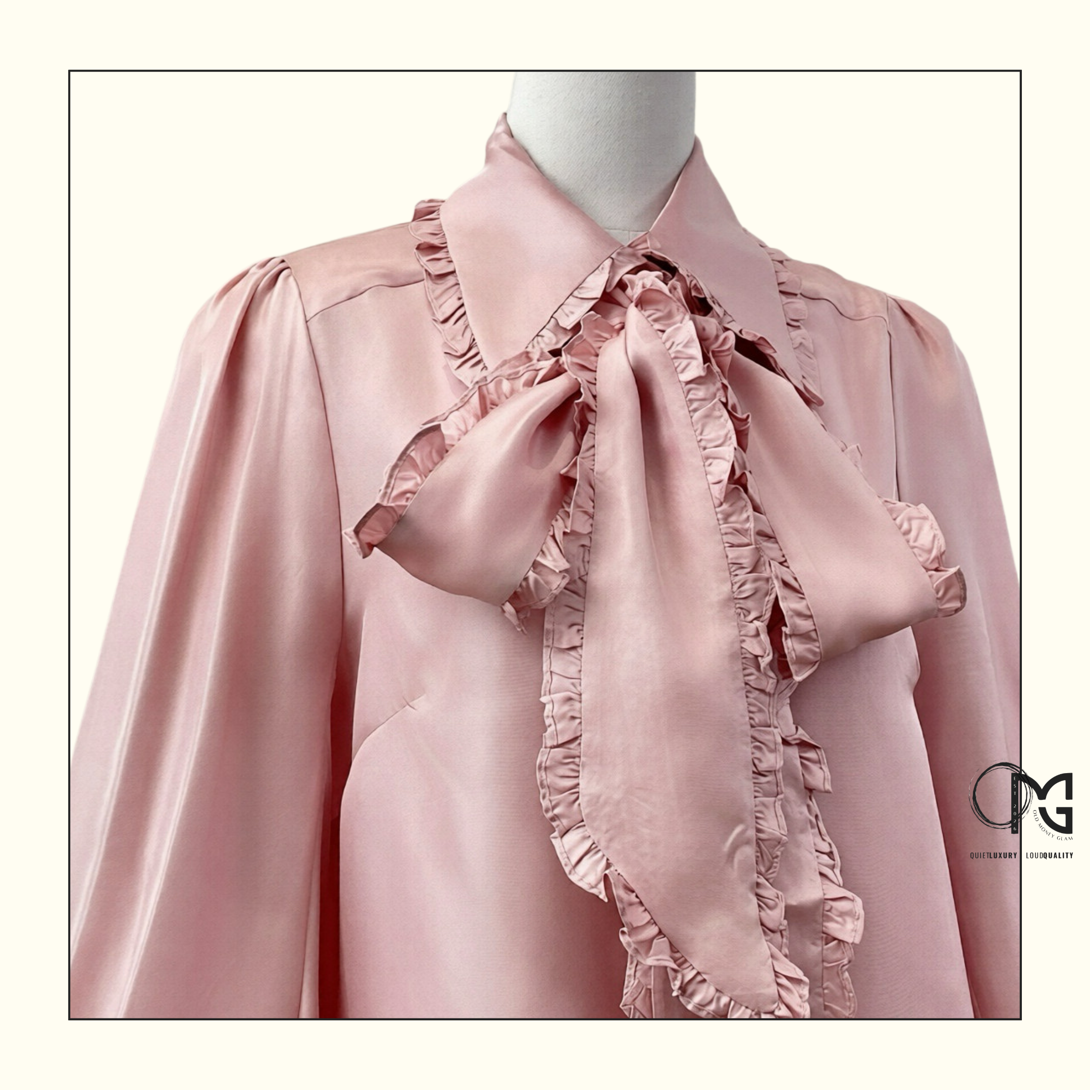 ILLUSTRATION BILLOW BLOUSE