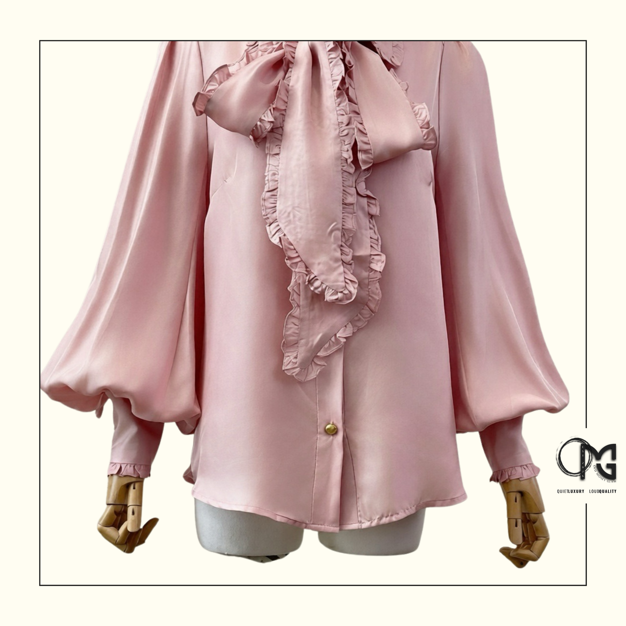 ILLUSTRATION BILLOW BLOUSE