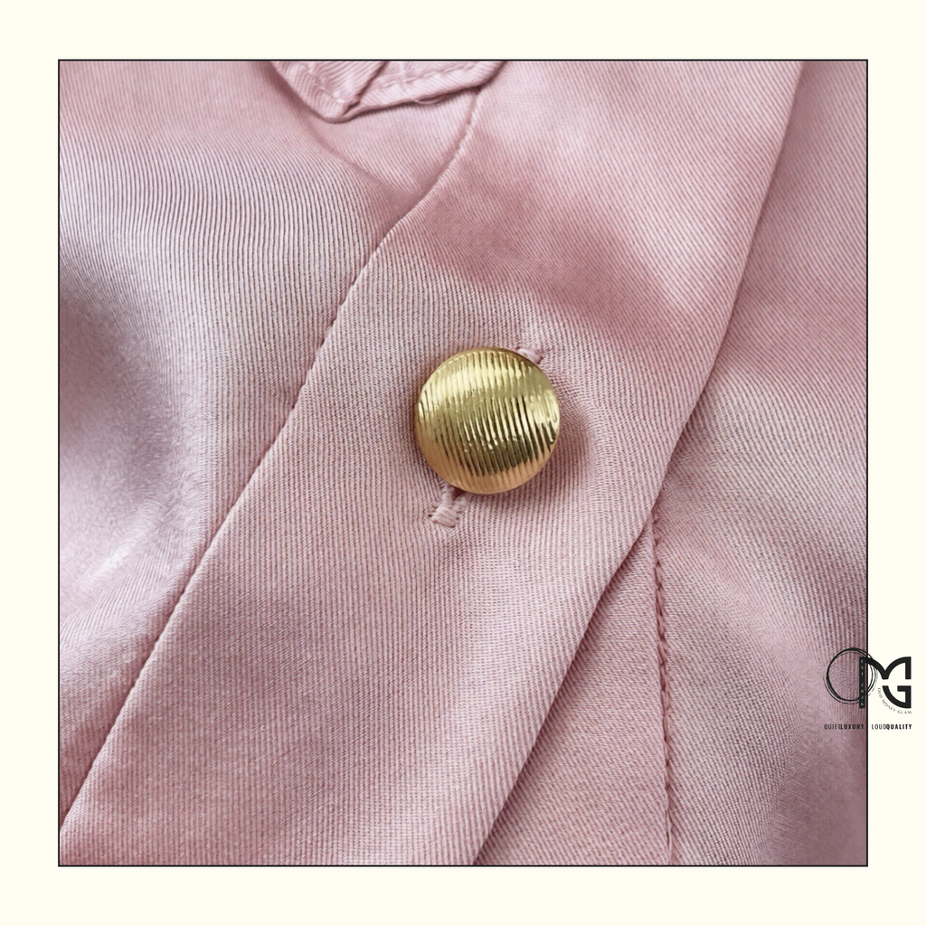 ILLUSTRATION BILLOW BLOUSE