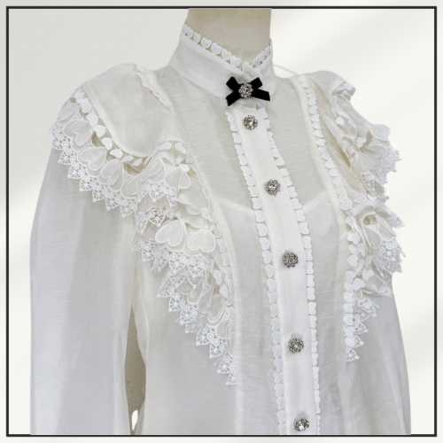 CRUSH HEART EMBELLISHED SHIRT