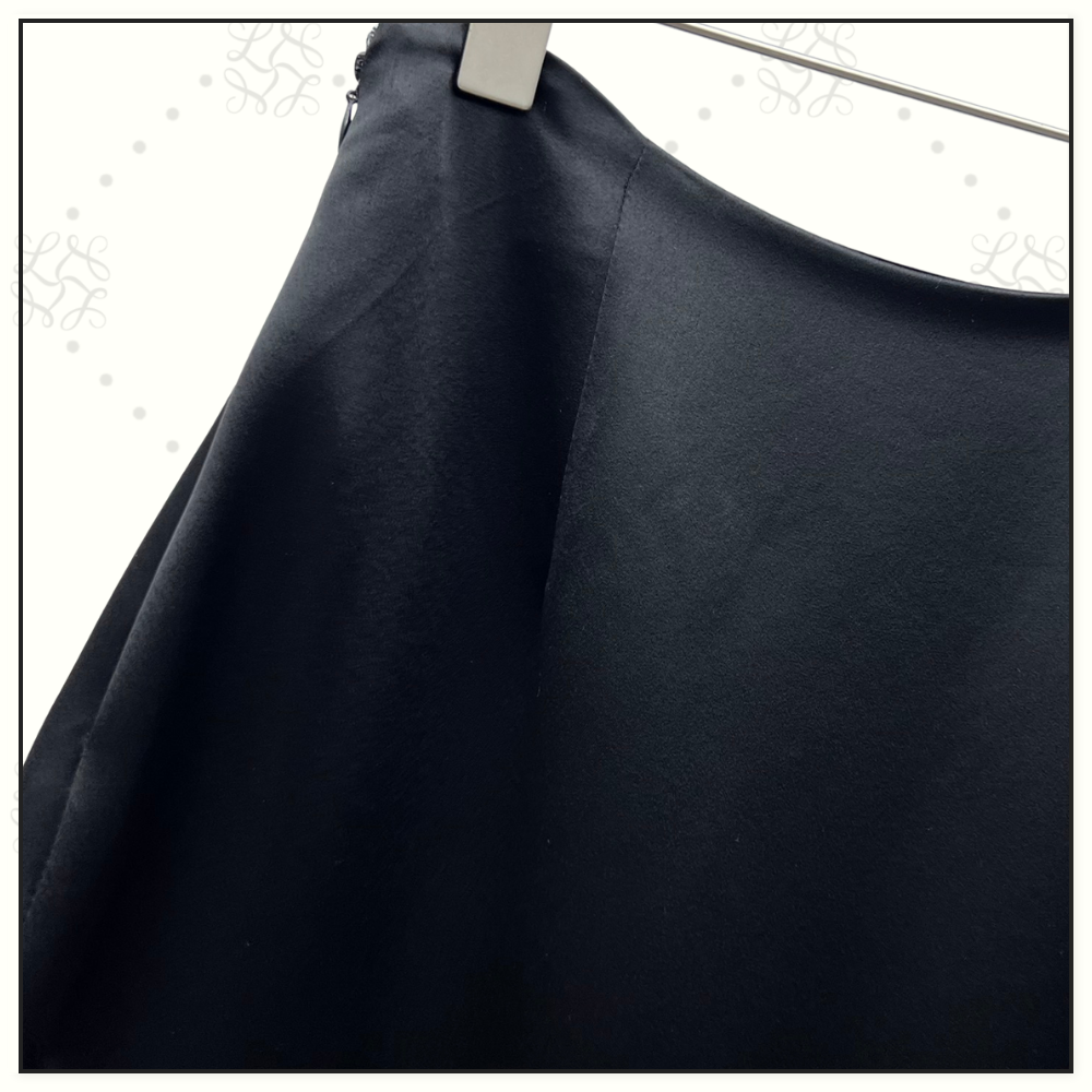 SATIN CROW NECK CROP & PENCIL SKIRT