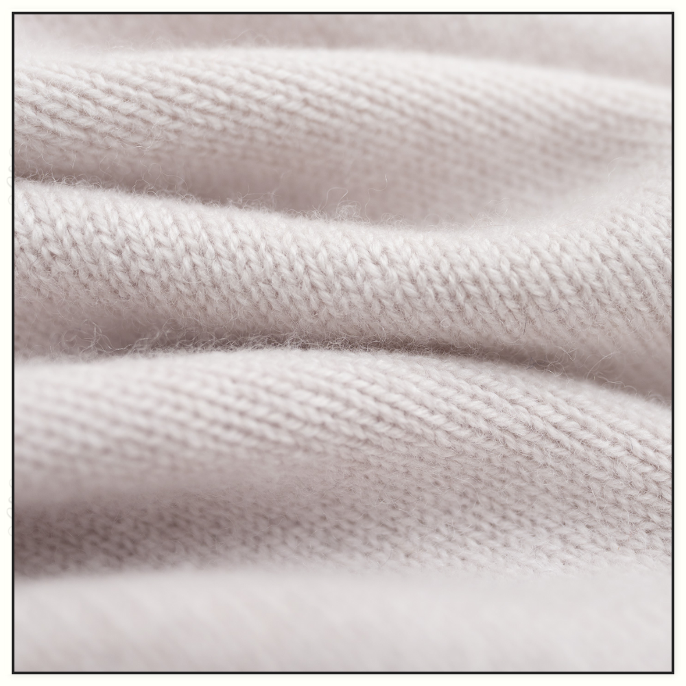 WOOL CASHMERE TURTLENECK