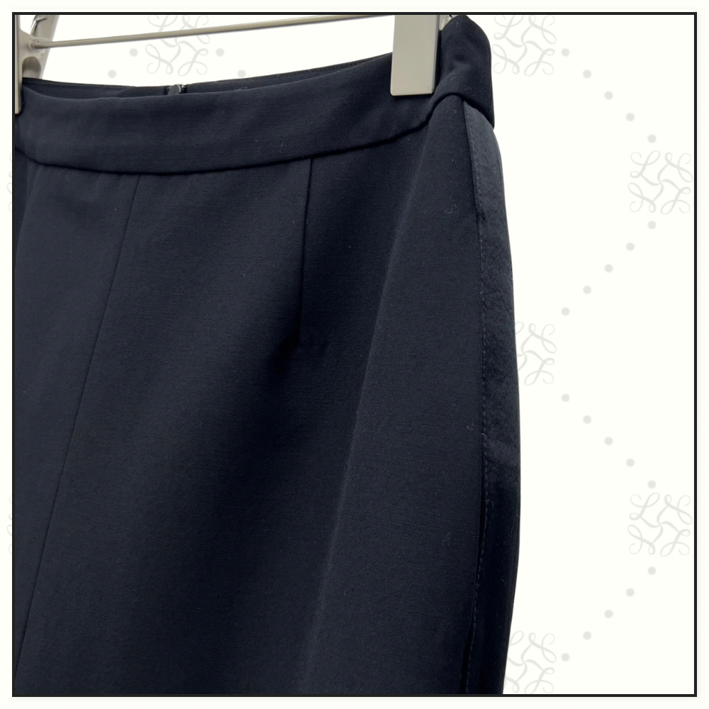 CAMISOLE & PENCIL SKIRT