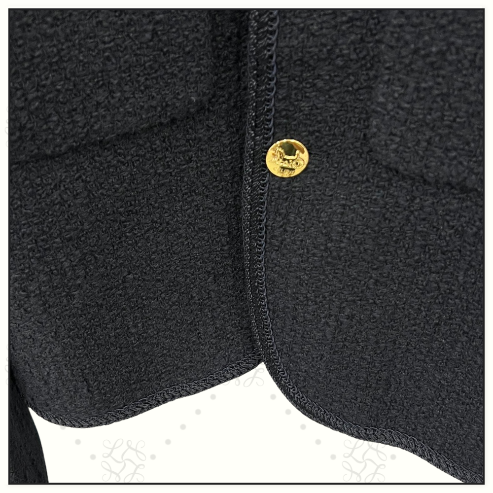 CHASSEUR JACKET IN BOUCLÉ TWEED