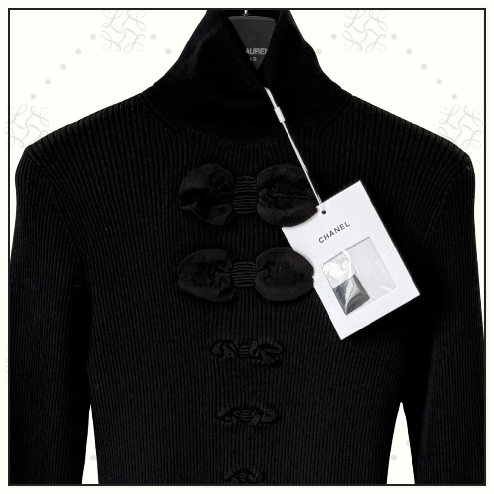 BOW DETAIL WOOL TURTLENECK