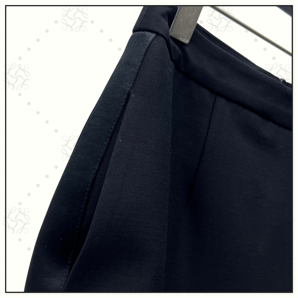 CAMISOLE & PENCIL SKIRT