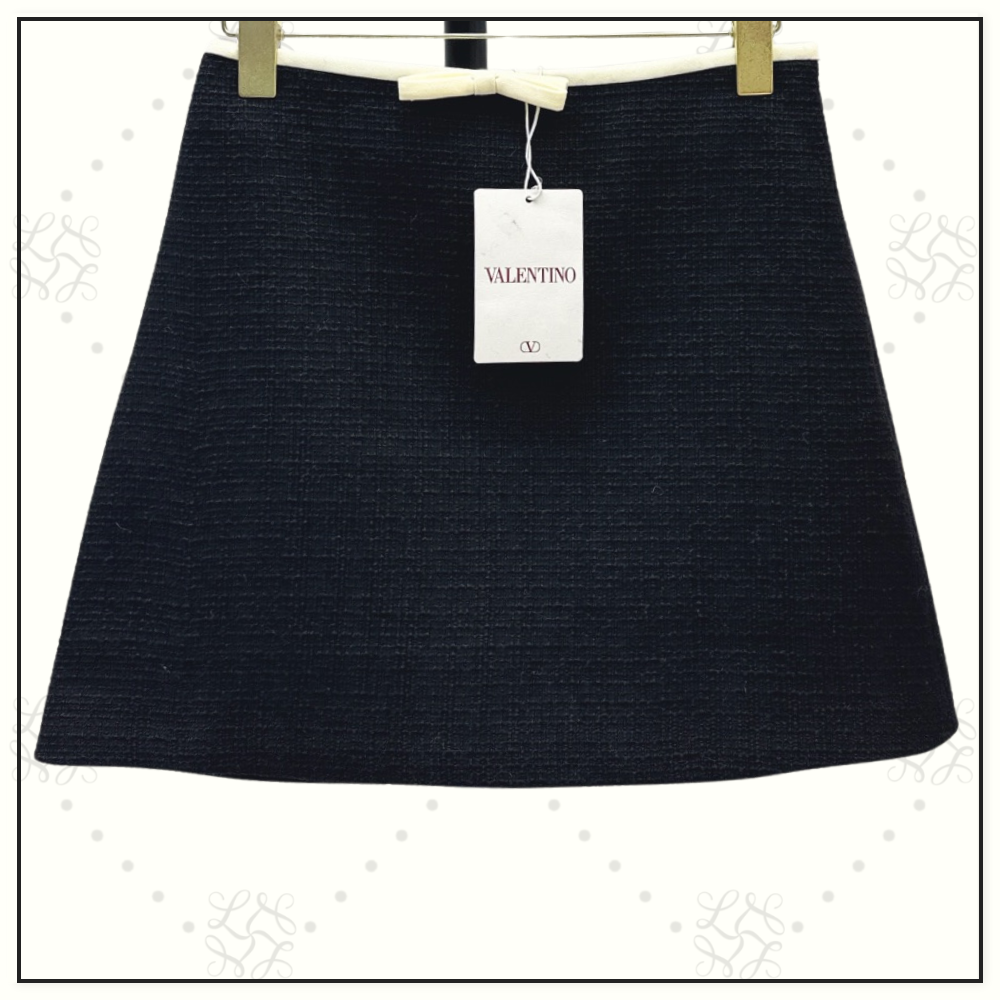 BOW DETAIL JACKET & MINI SKIRT