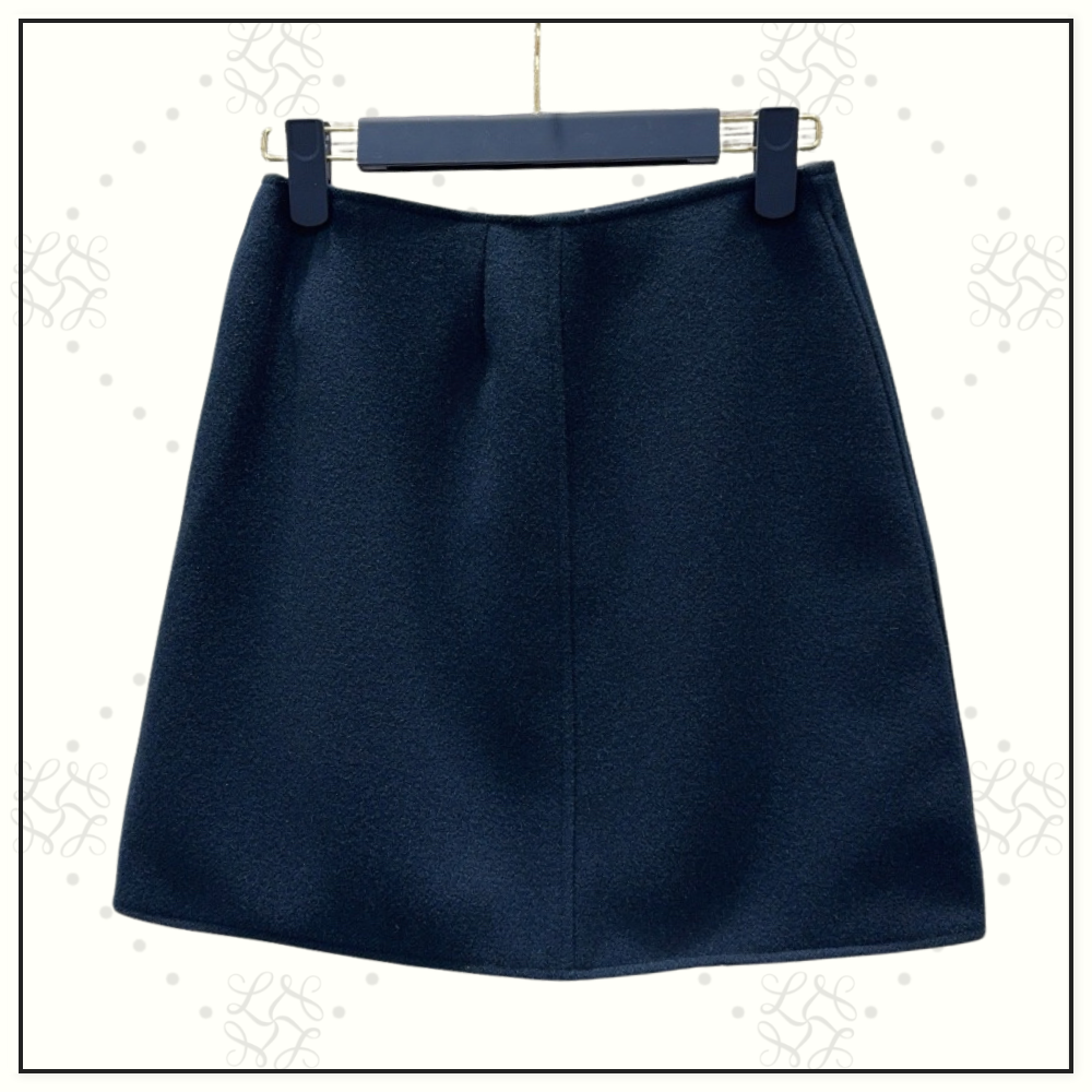 WOOL SHORT DUFFLE COAT & MINI SKIRT