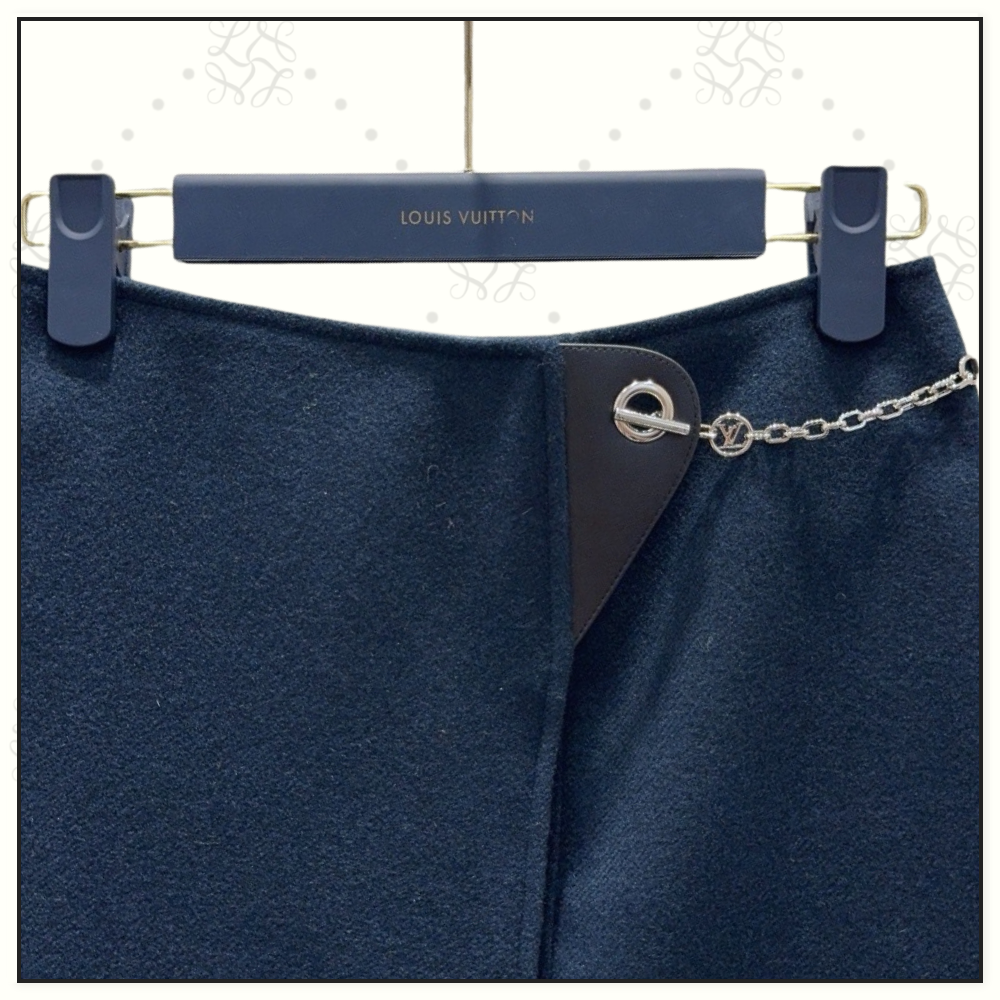 WOOL SHORT DUFFLE COAT & MINI SKIRT