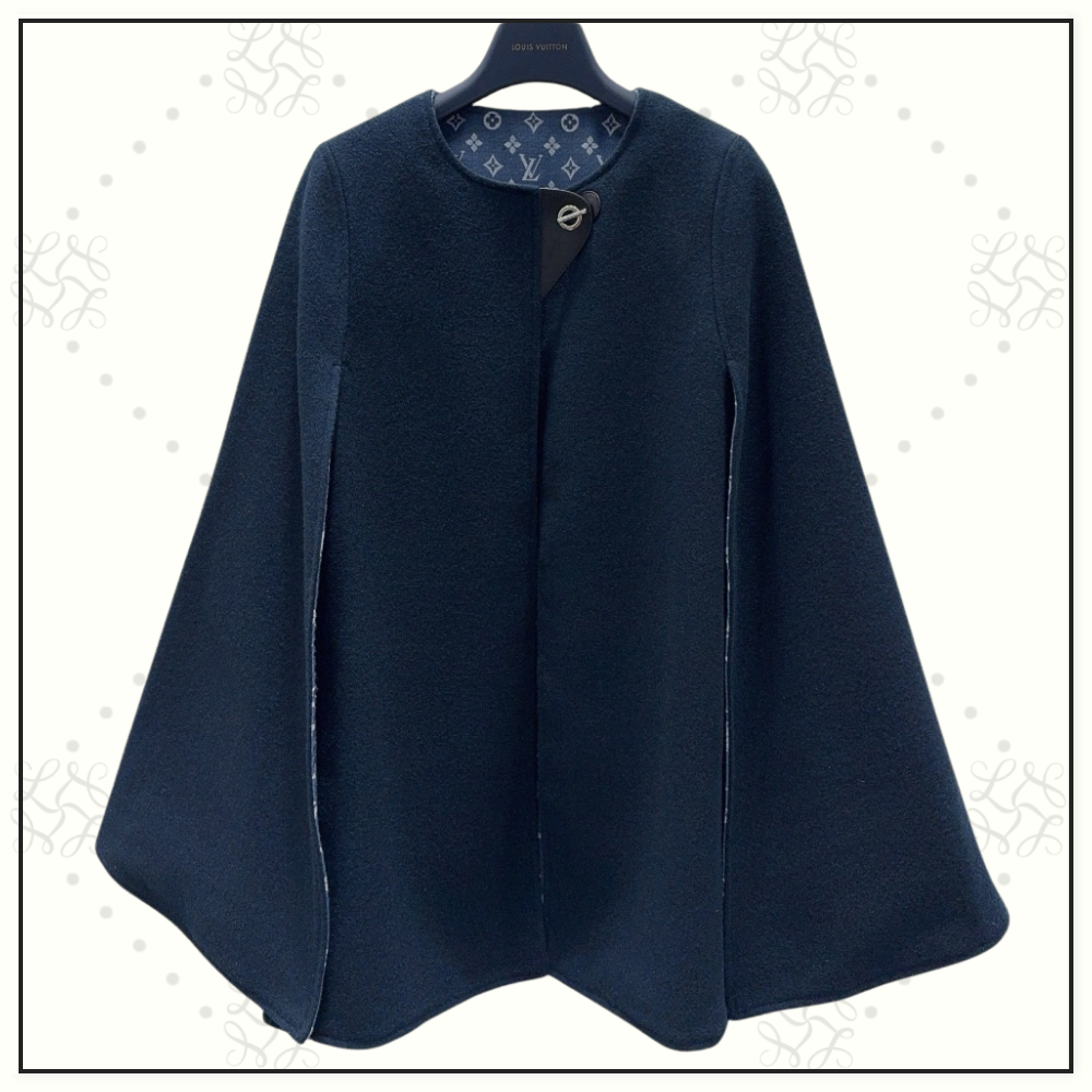 WOOL CHAIN FASTENING CAPE