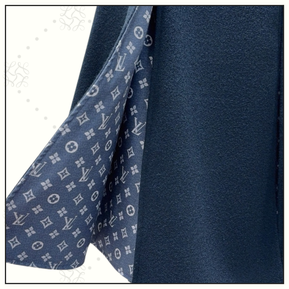 WOOL CHAIN FASTENING CAPE