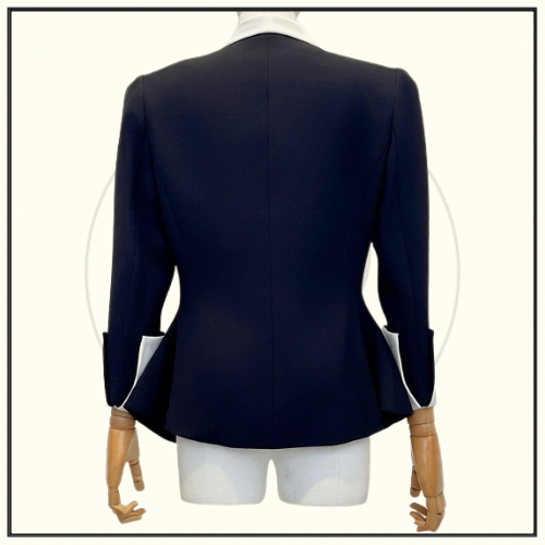 TWO TONE CREPE BLAZER