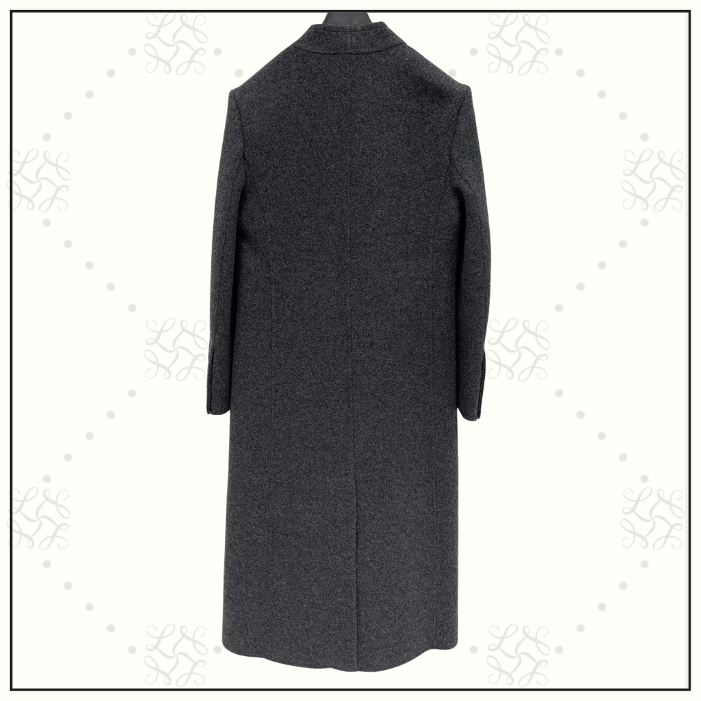 COLLARLESS WOOL COAT
