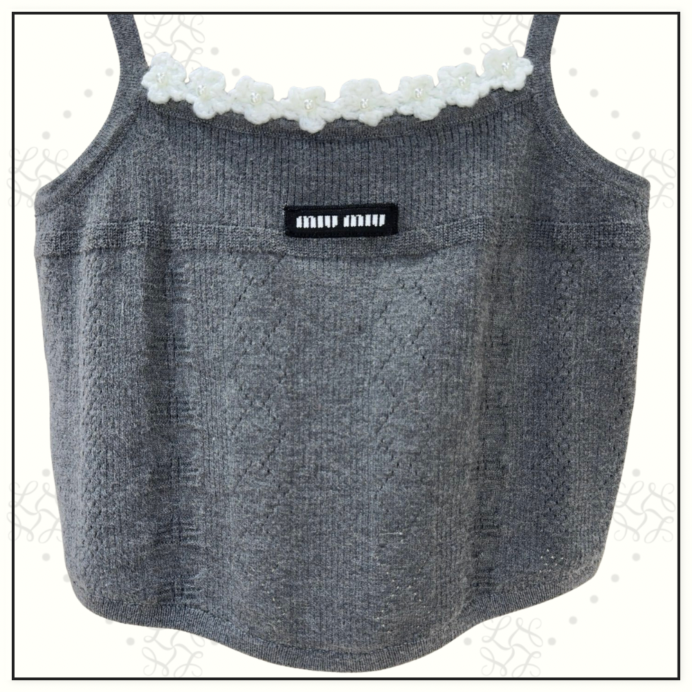 WOOL TANK & CARDIGAN & MINI SKIRT