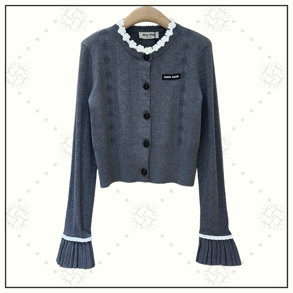 WOOL TANK & CARDIGAN & MINI SKIRT