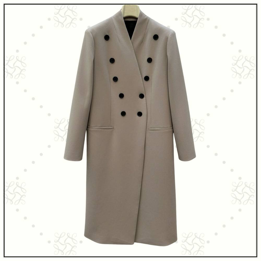 BUTTONED WOOL OVERCOAT