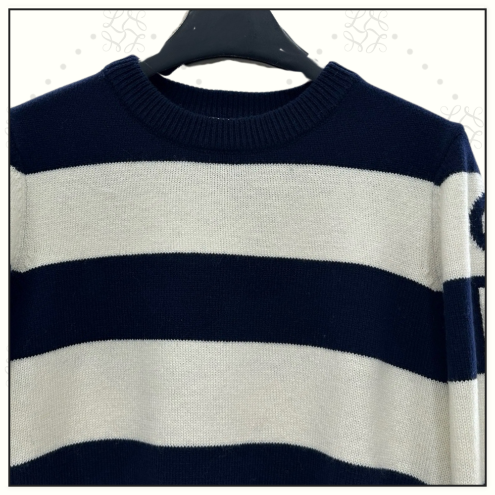 WOOL CASHMERE BLEND CREWNECK SWEATER