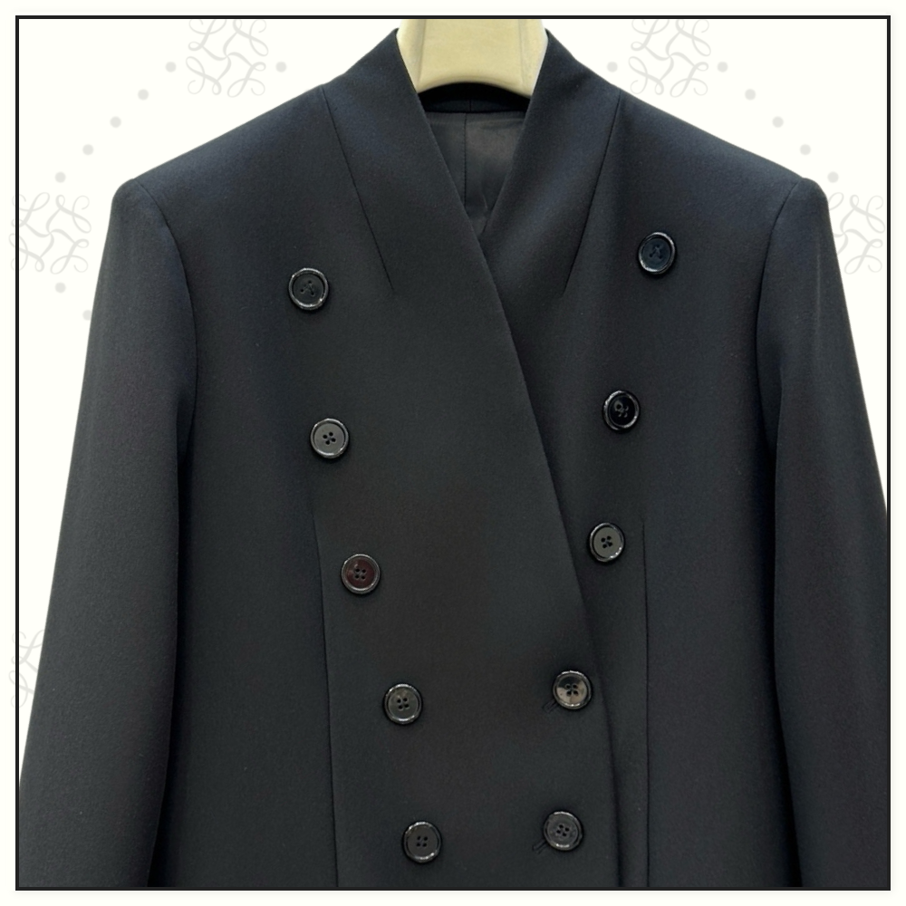 BUTTONED WOOL OVERCOAT