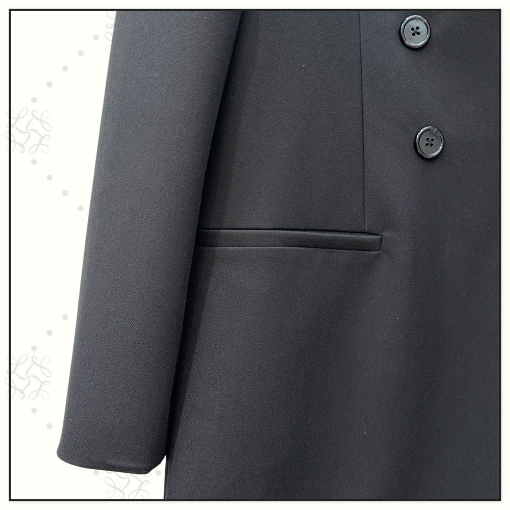 BUTTONED WOOL OVERCOAT