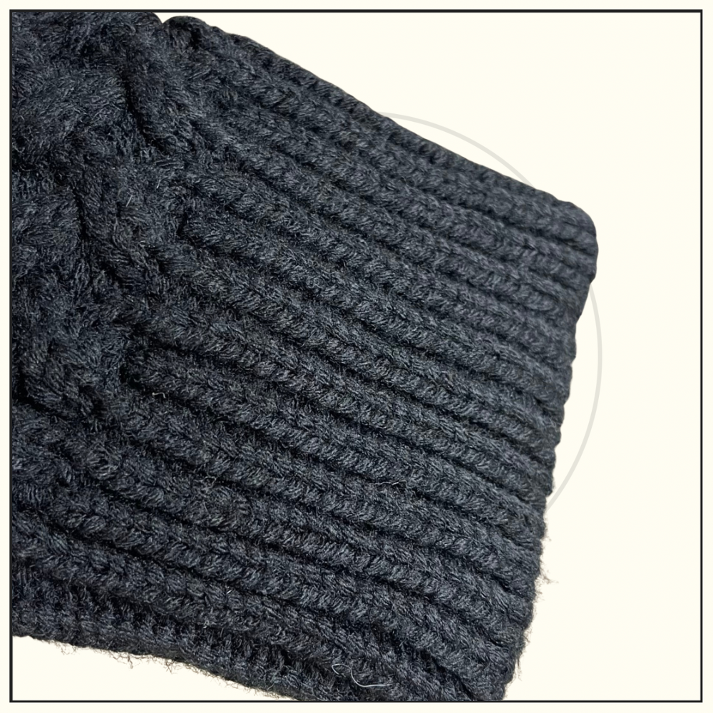 WOOL KNIT HALF ZIP SWEATER