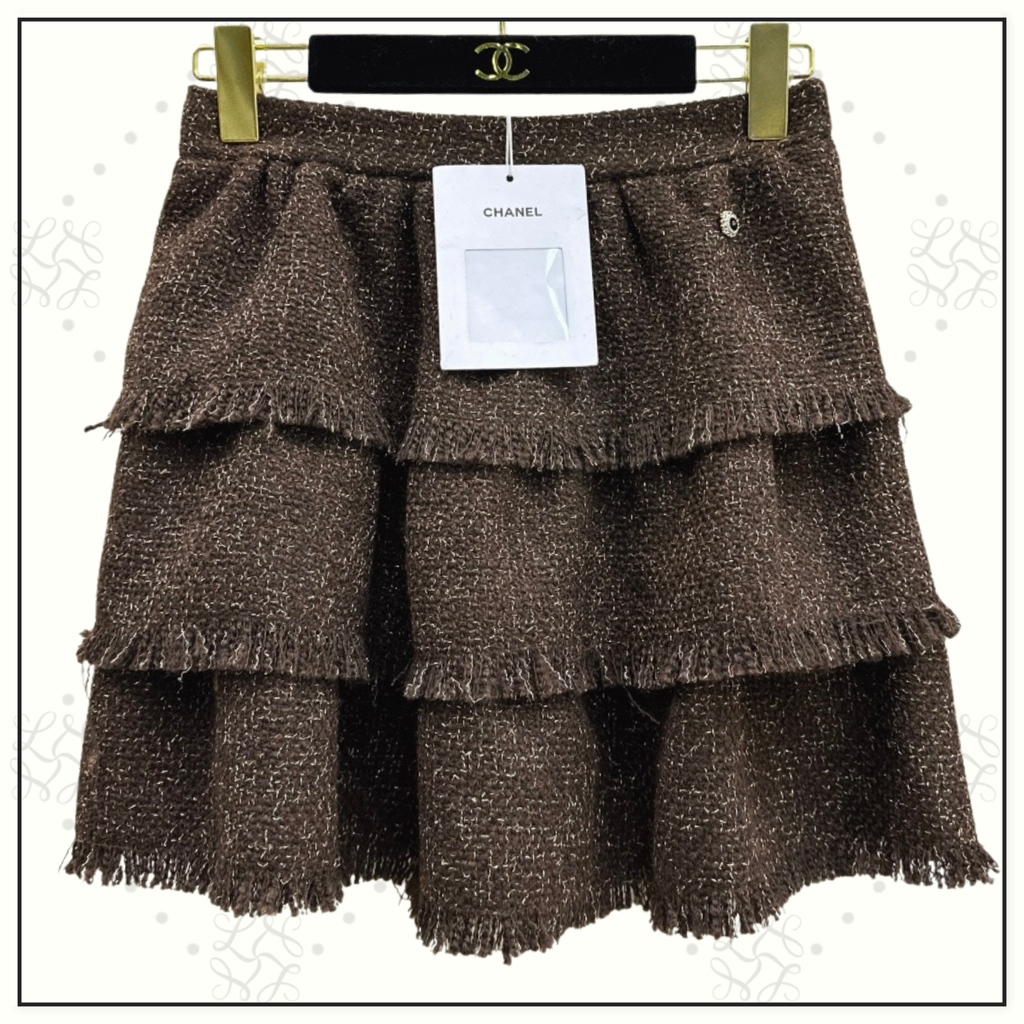 TWEED JACKET & RUFFLE MINI SKIRT