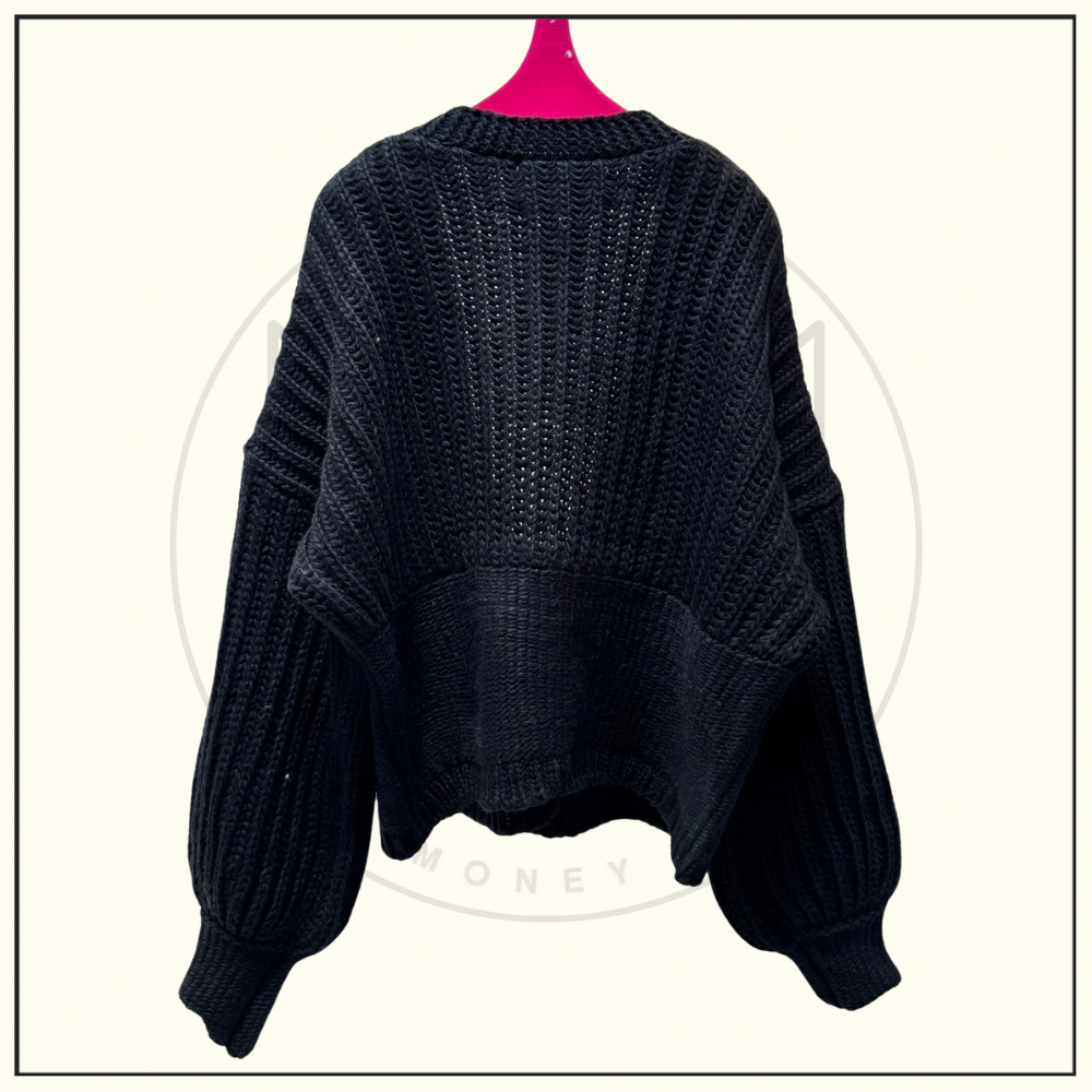 KNIT SWEATER