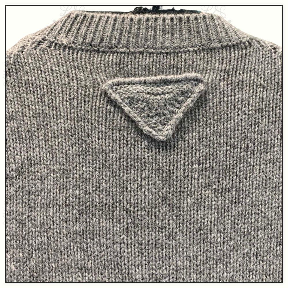 VIRGIN WOOL & CASHMERE SWEATER