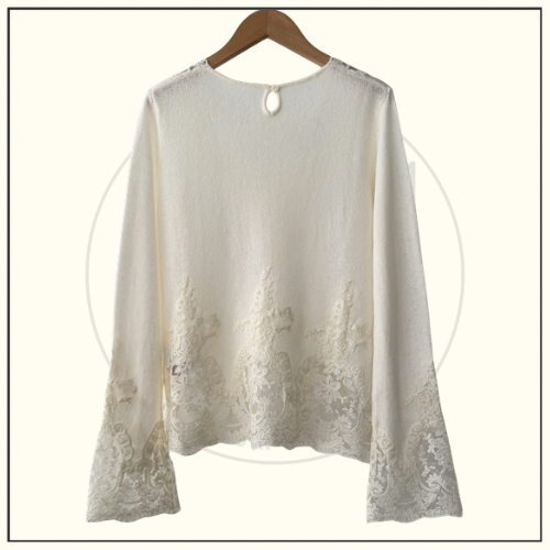 CASHMERE BLOUSE WITH LACE EMBROIDERY