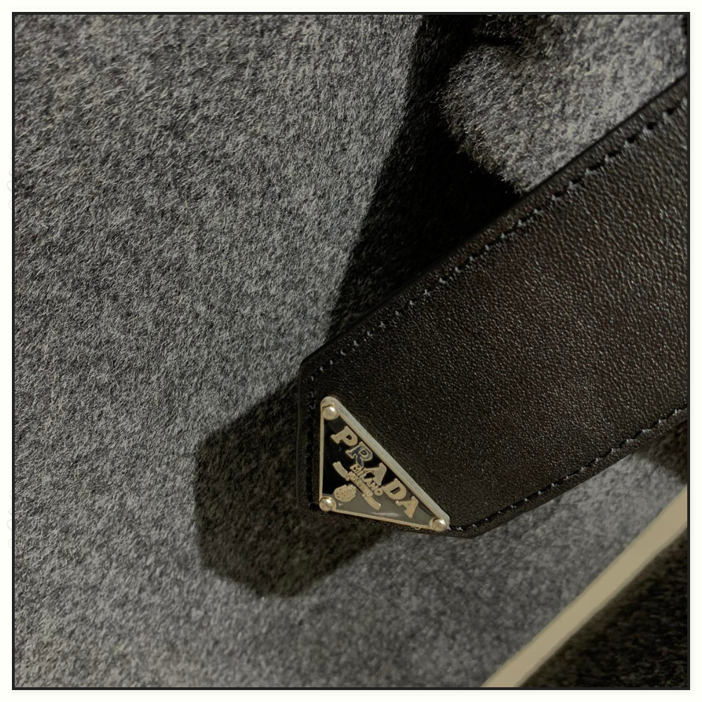 WOOL HOODED BELTED COAT