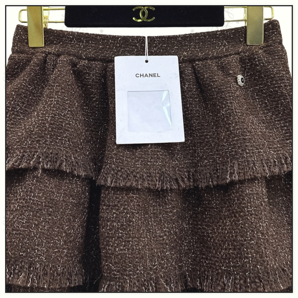 TWEED JACKET & RUFFLE MINI SKIRT