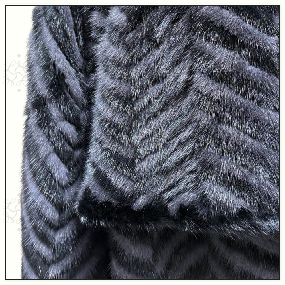 MINK FUR COAT WITH CHEVRON MOTIFS