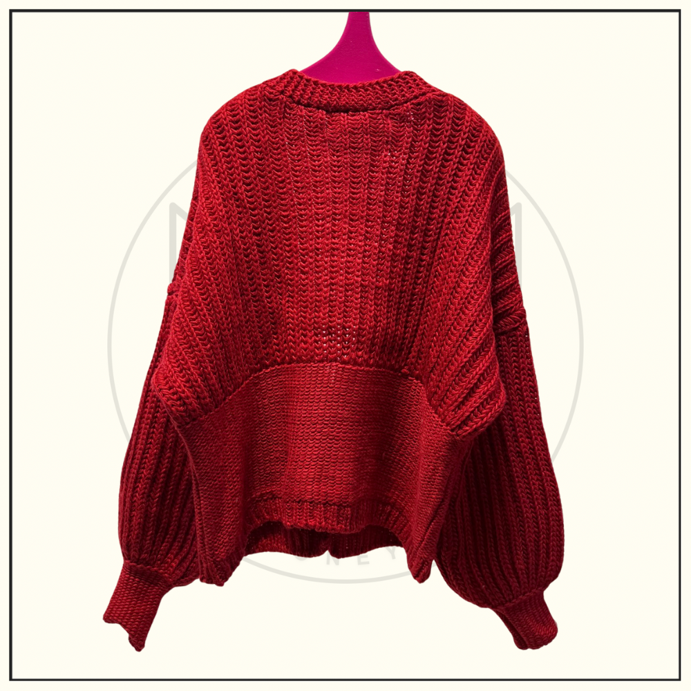 KNIT SWEATER