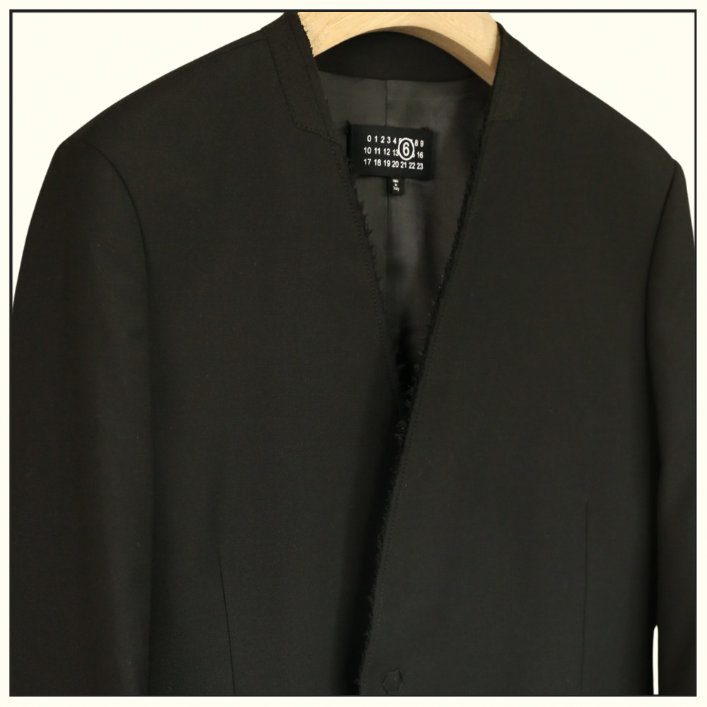VIRGIN WOOL COLLARLESS BLAZER